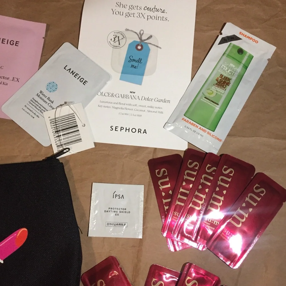 37 pcs beauty samples & Sephora makeup bag